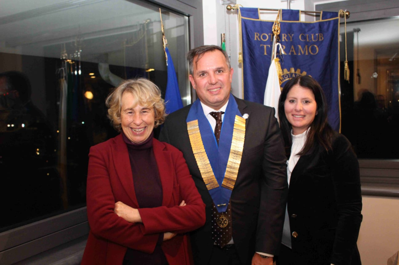 Rotary Club Teramo. Stefania Craxi racconta il suo passato e il futuro della politica - Foto