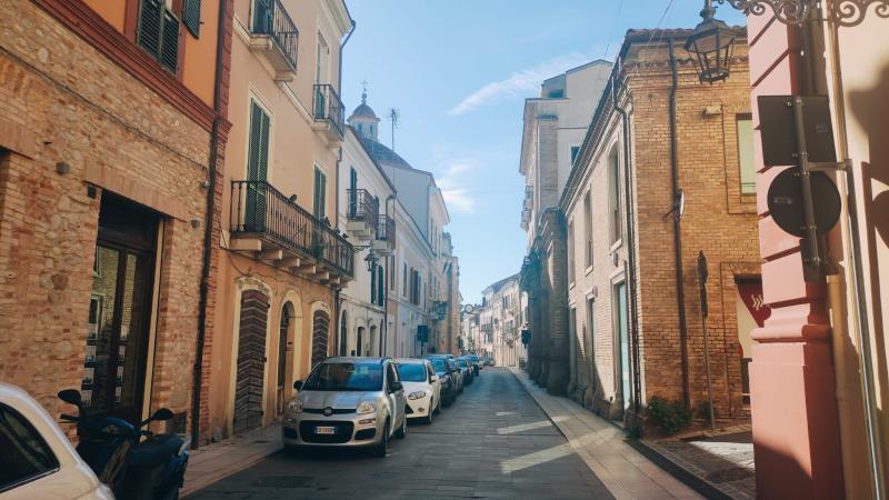 Giulianova. L’Amministrazione Comunale prosegue nell’operazione di pulizia di griglie e tombini per prevenire gli allagamenti - Foto