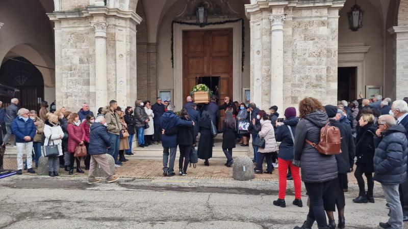 Teramo. L'ultimo saluto della città al Dottor Elso Castelli - Foto