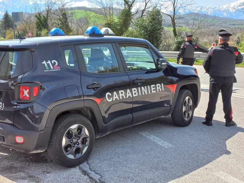 Basciano (TE). Scoperti due clandestini all’interno di  un camion - Foto