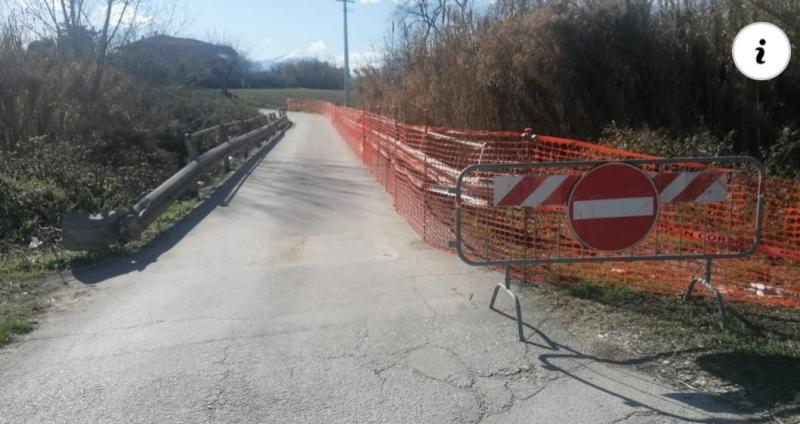 Sant'Omero. Viene riaperto un ponte chiuso con una spesa di circa 2mila euro - Foto