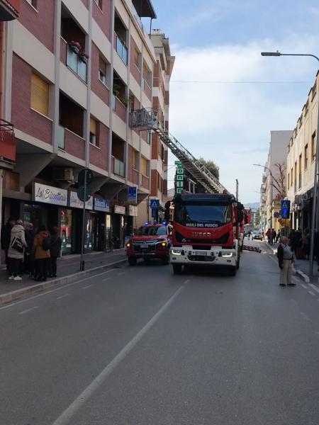 Incendio in un appartamento di viale Crucioli - Foto