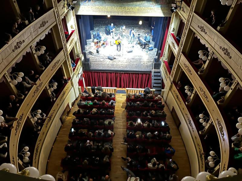 Successo ad Atri per il concerto di Setak a cura di Sinergie Moderne - Foto