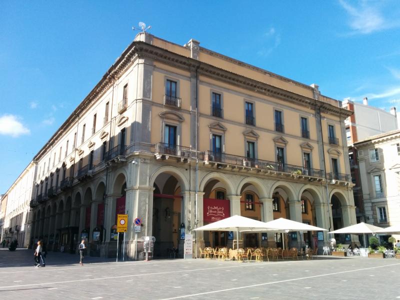 Via libera ai lavori di ricostruzione di Palazzo Pompetti, il palazzo degli storici “portici di Fumo” di Teramo centro - Foto