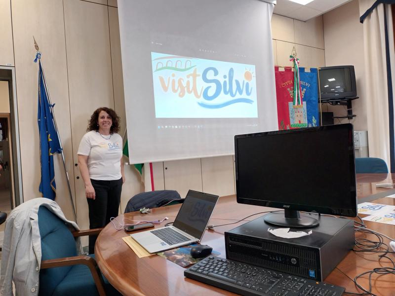 Presentato in Comune il sito web turistico Visit Silvi - Foto