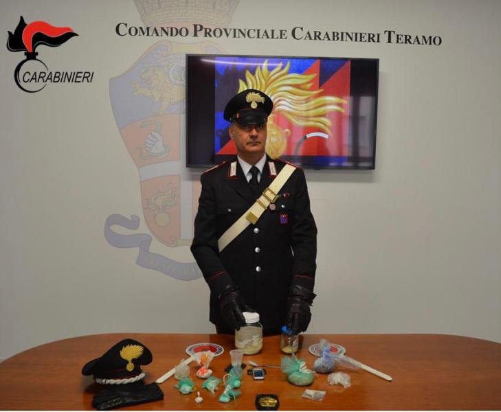 Tortoreto, arrestato un 55enne trovato con 75 grammi di cocaina e 216 grammi di eroina - Foto