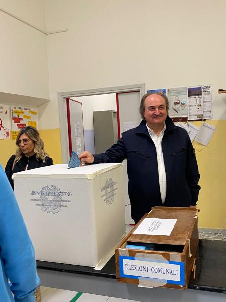 Franco Carletta si riconferma sindaco di Controguerra - Foto