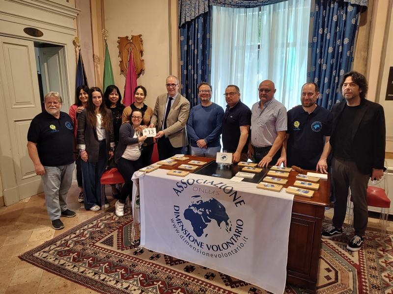 A Contrada Solagnone di Pineto arrivano i nuovi numeri civici realizzati da "Il Quadrifoglio" - Foto