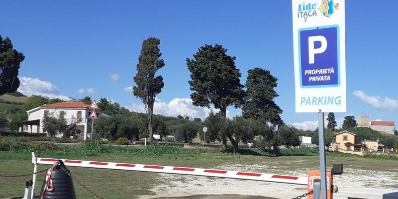 Pineto. Sui parcheggi Torre del Cerrano, FDI: «Dell'Orletta mostri la SCIA» - Foto