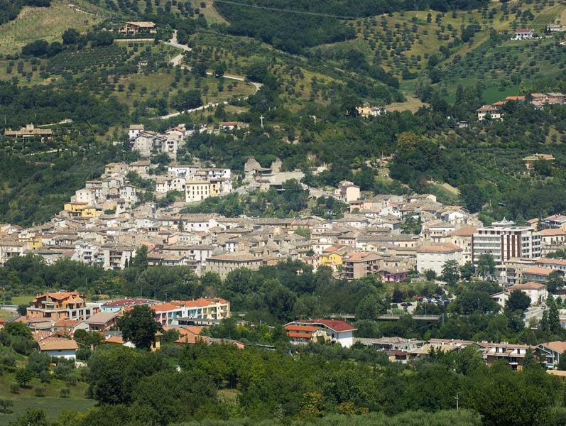 Montorio 5 Stelle: "asfalto, cemento e abbandono" - Foto