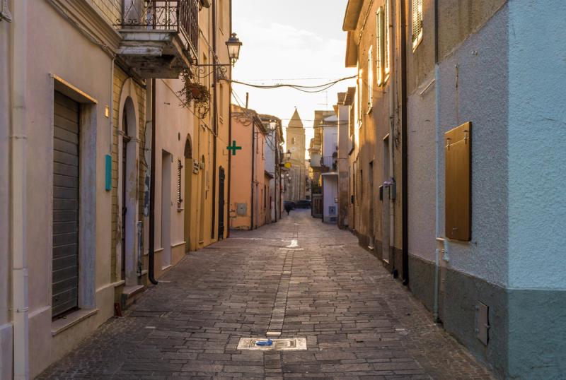 Istituite nel centro storico di Silvi Paese l'Area Pedonale Urbana e la ZTL - Foto