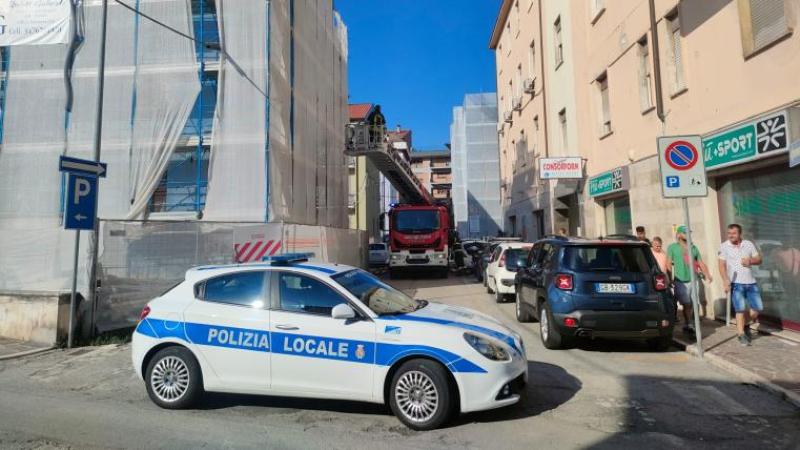 Spaccio sul lungofiume e occupazione di edifici: l’attività della polizia locale di Teramo - Foto