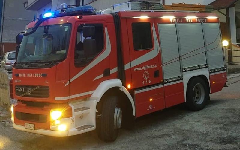 Resta folgorato mentre maneggia un cavo: tragica morte per un 76enne rosetano - Foto