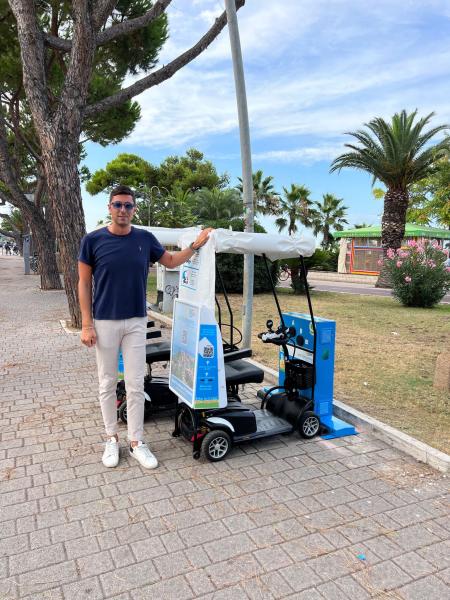 A Tortoreto arrivano gli scooter per disabili - Foto