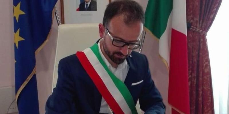 Nereto. Consiglio comunale, il sindaco Laurenzi: «Minoranza atteggiamento da professorini» - Foto