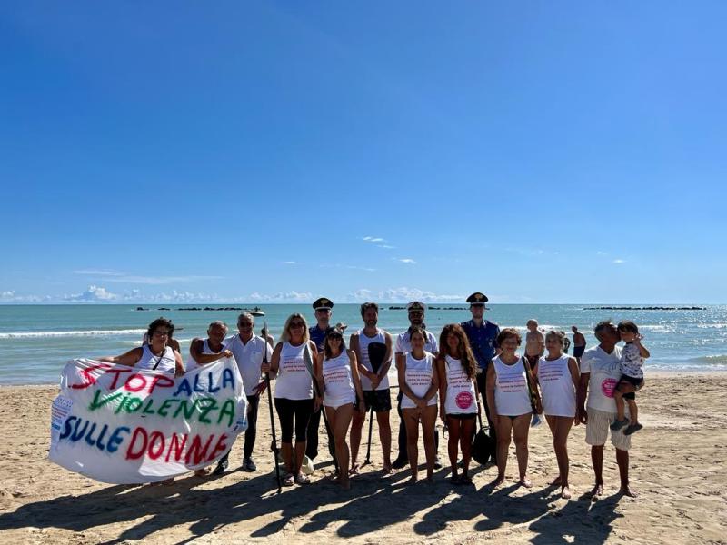 I sette Comuni della costa teramana uniti nella quinta edizione di “Remiamo insieme contro la violenza sulle donne” - Foto