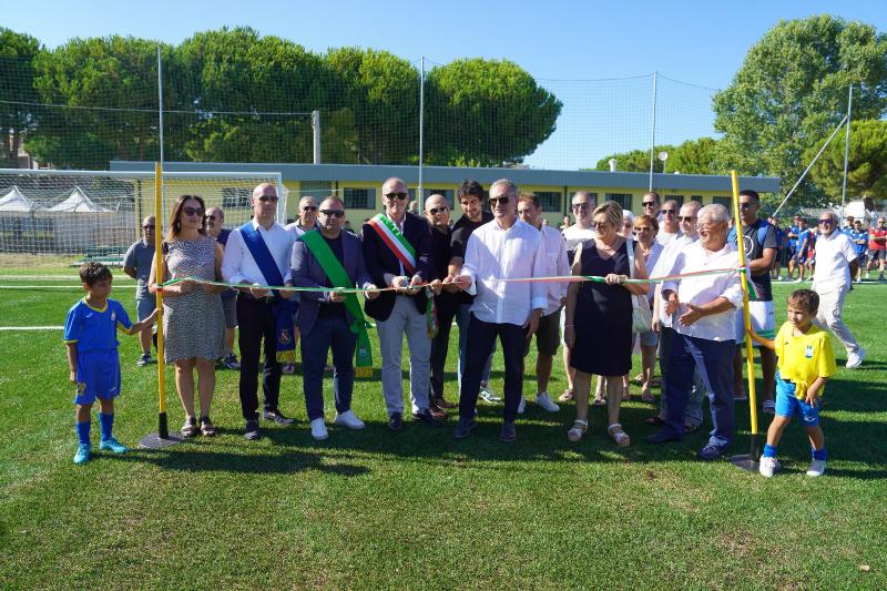 Inaugurato il campo sportivo comunale di Scerne di Pineto - Foto