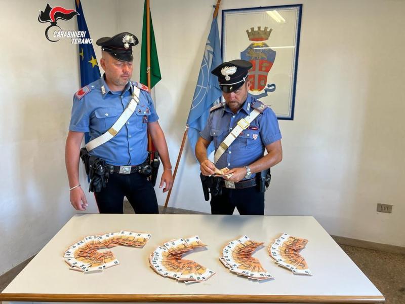 Giulianova. Arrestati 3 soggetti con oltre 6000 euro di banconote false - Foto