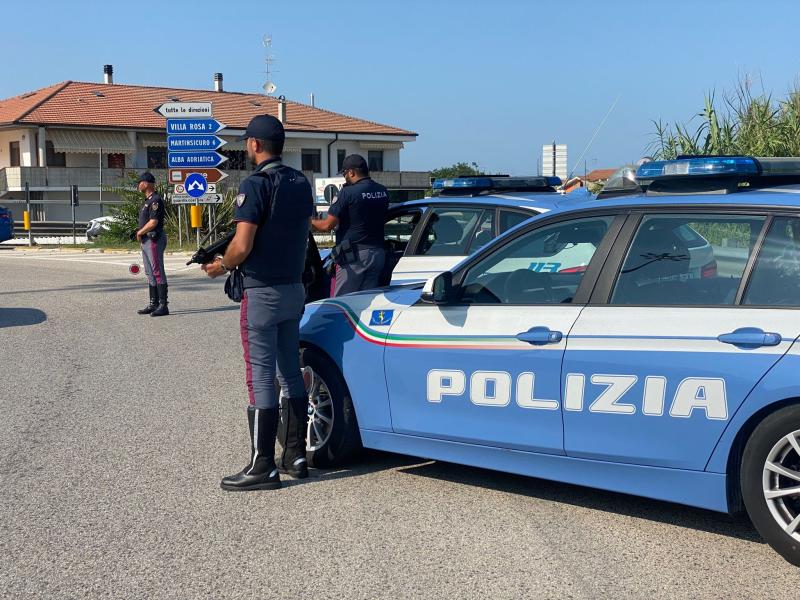 Ritirate 8 patenti nei controlli di Ferragosto lungo le strade provinciali di Teramo - Foto