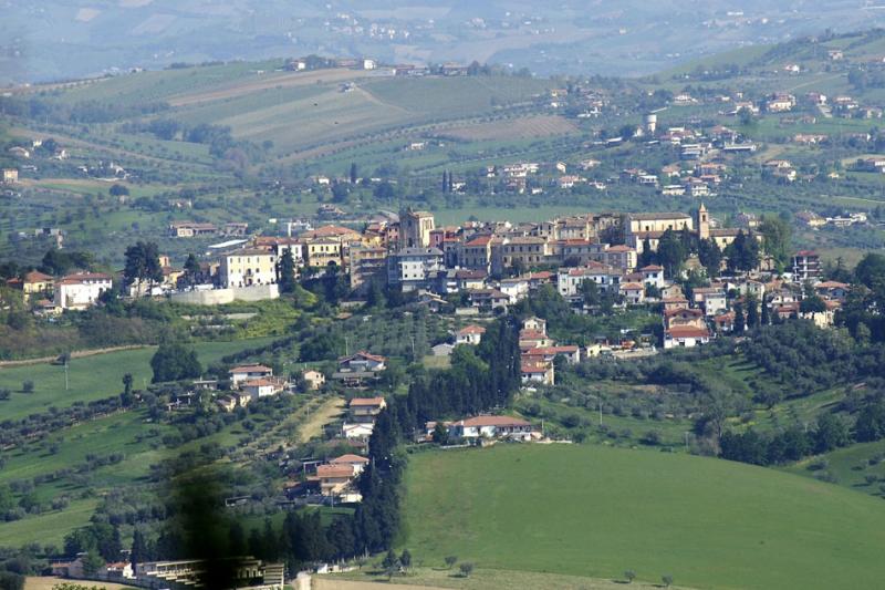 La Polizia Locale di Sant’Omero ferma un uomo che circolava con un’auto sequestrata - Foto