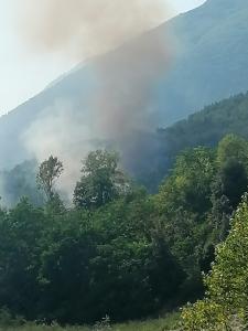 VIDEO - Incendio nel bosco di Piano Risteccio di Civitella del Tronto - Anteprima Youtube