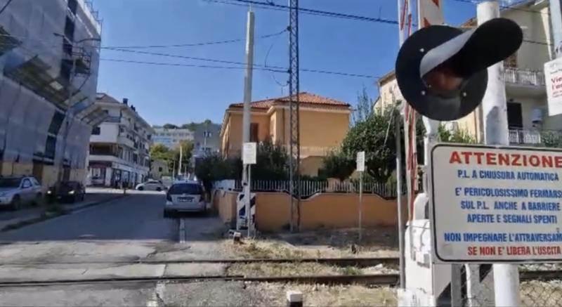 A giorni i lavori di sistemazione di due passaggi a livello a Teramo - Foto