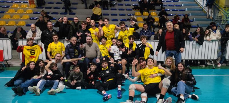 Sport. Il Montorio Volley si impone con un netto 3-0 sui ragazzi della Lube - Foto