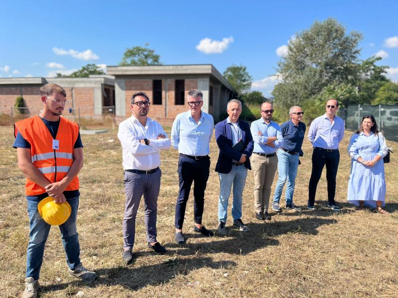 Al via i lavori per realizzare la scuola dell'infanzia a Villa Vomano - Foto