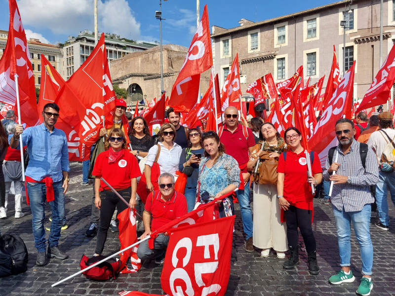 Scuola. Carenza di ATA, dimensionamento scolastico, precariato: al via le assemblee sindacali a Teramo - Foto