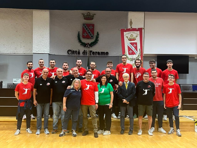 Lions Handball Teramo debutto in casa, sconfitta che non brucia - Foto