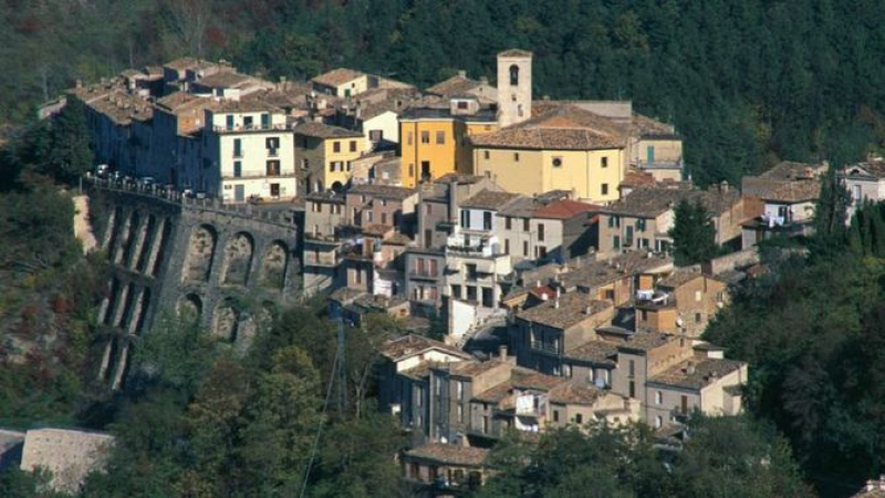 Castelli (TE). Incontro pubblico di concertazione dell’area GAL “Gran Sasso Laga” - Foto