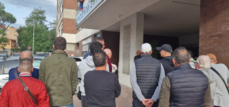 Protesta giardinieri Asl. I sindacati pronti a ricorrere al prefetto e a piazzare le tende - Foto