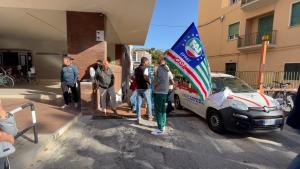 Protesta giardinieri Asl. I sindacati: "Chiederemo un controllo sui lavoratori del presidio di Atri" - Anteprima Youtube