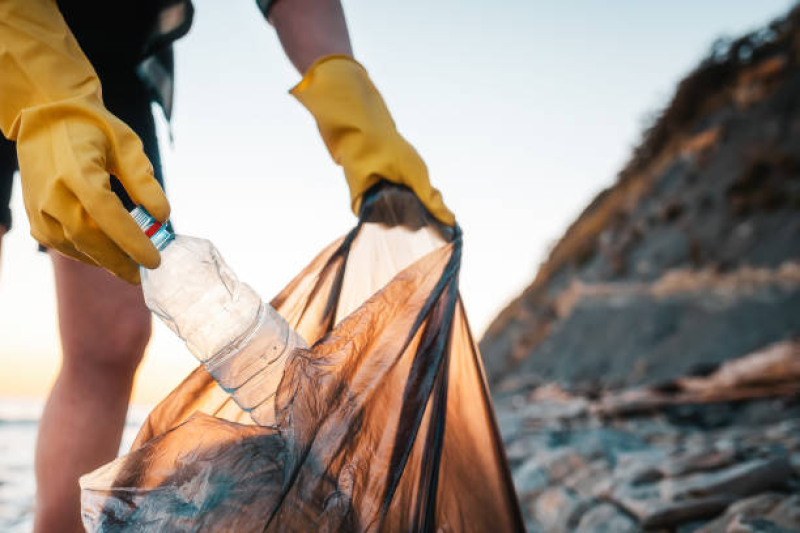 Pulizia Ambientale Plastic Free a Teramo - Foto