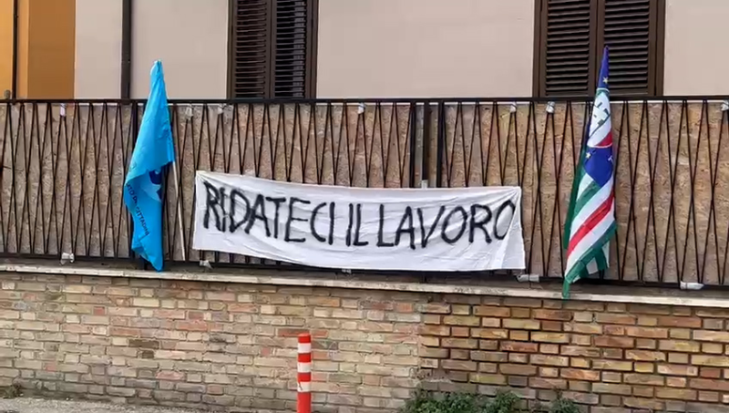 La Asl propone 8 assunzioni sui 15 giardinieri rimasti senza lavoro. I sindacati: "Tutti o nessuno" - Foto