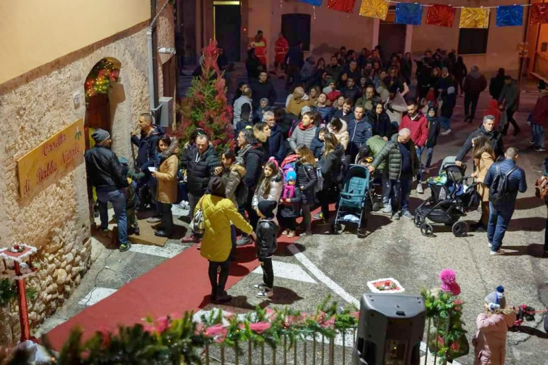 L'Associazione Genitori di Torano Nuovo abbraccia il teatro per i bambini delle primarie e secondarie - Foto