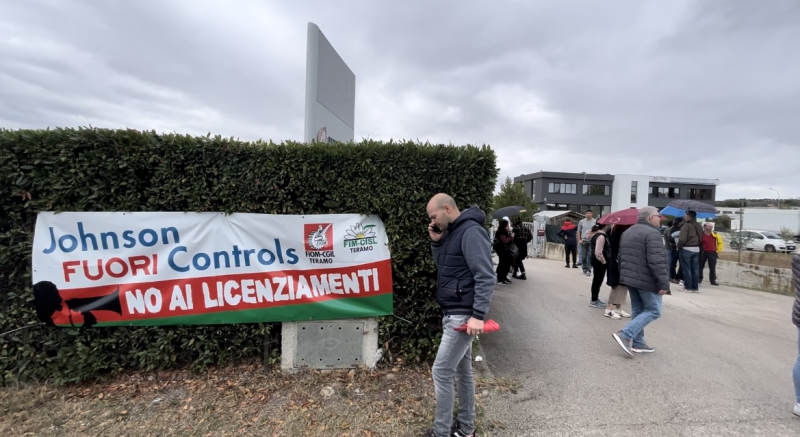 Chiusura Johnson di Corropoli. Questa mattina un nuovo sciopero. Il 16 un tavolo al ministero - Foto