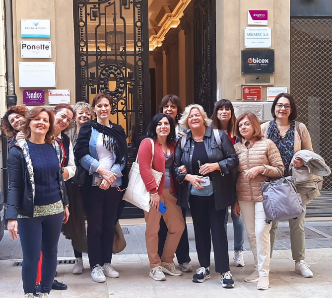 La professoressa teramana Annarita Scurti a Valencia per formazione educativa all'Intercultura - Foto