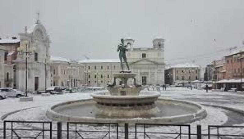  Abruzzo. Neve e mal tempo. Scuole chiuse in molti Comuni abruzzesi - Foto