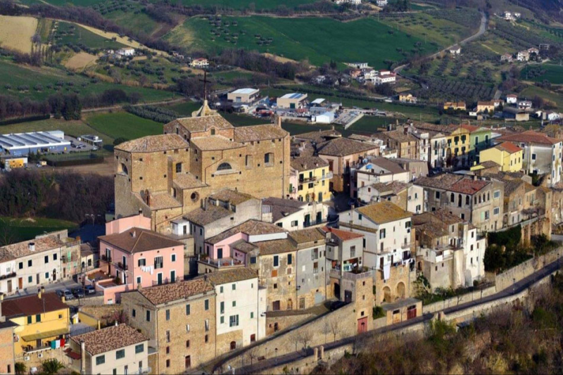 Castiglione Messer Raimondo tra i 66 comuni più virtuosi d'Italia - Foto