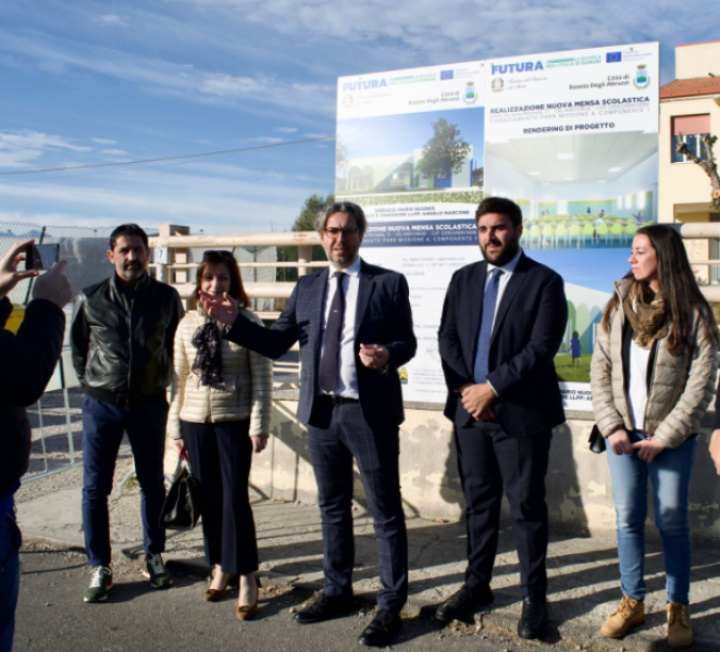 Roseto. Consegnati i lavori per la mensa scolastica di Santa Petronilla - Foto