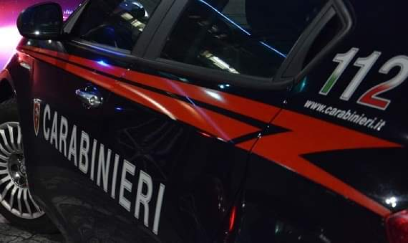 Giulianova. Tenta di disfarsi dell'hashish e aggredisce i carabinieri - Foto