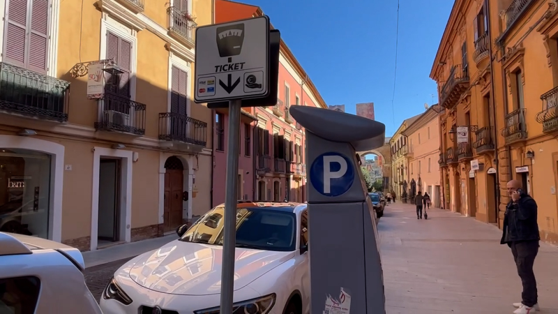 Teramo. Parcheggi blu e Jolly Sosta? La Marroni lancia il total white - Foto