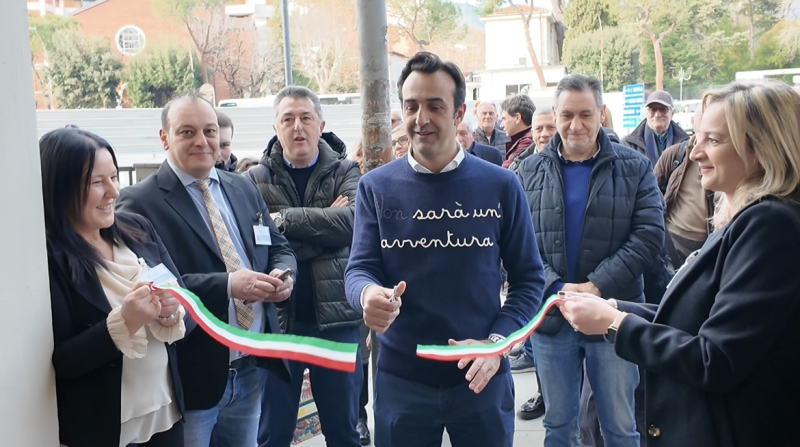 Teramo. Gatti inaugura la sede elettorale: «Penso sarà la campagna più bella che abbia mai fatto» - Foto