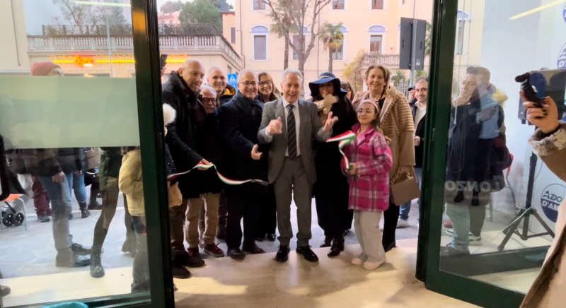 Regionali Abruzzo. Giuseppe D'Alonzo inaugura il suo «punto di Azione» a Teramo centro - Foto