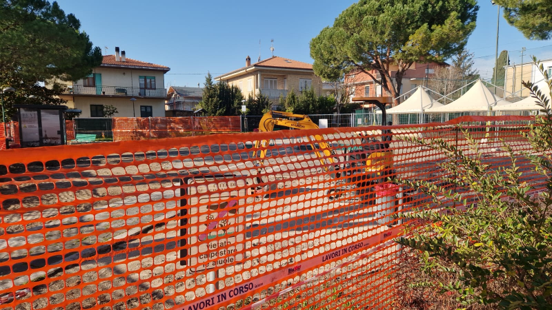 Iniziati a Colleranesco i lavori di rifacimento della piazzetta - Foto