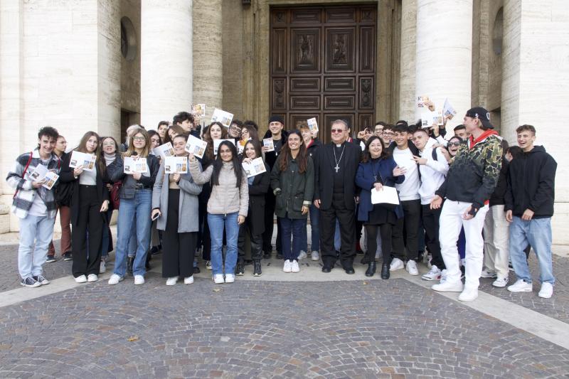 Teramo. Lettera del Vescovo ai giovani della Diocesi - Foto