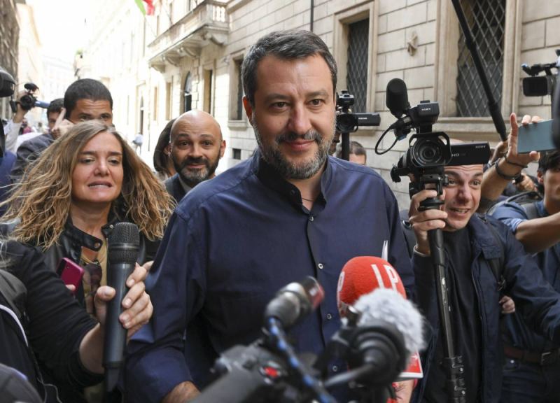 Matteo Salvini oggi a Teramo a sostegno di Marco Marsilio - Foto