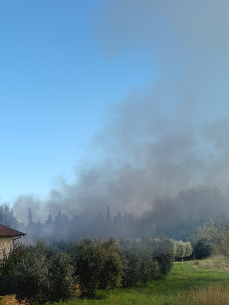 Nereto. Esplosione all'interno di un garage di un'abitazione - Foto