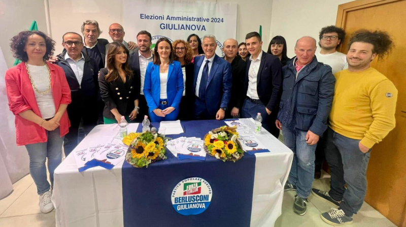 Giulianova: Forza Italia inaugura la propria sede - Foto